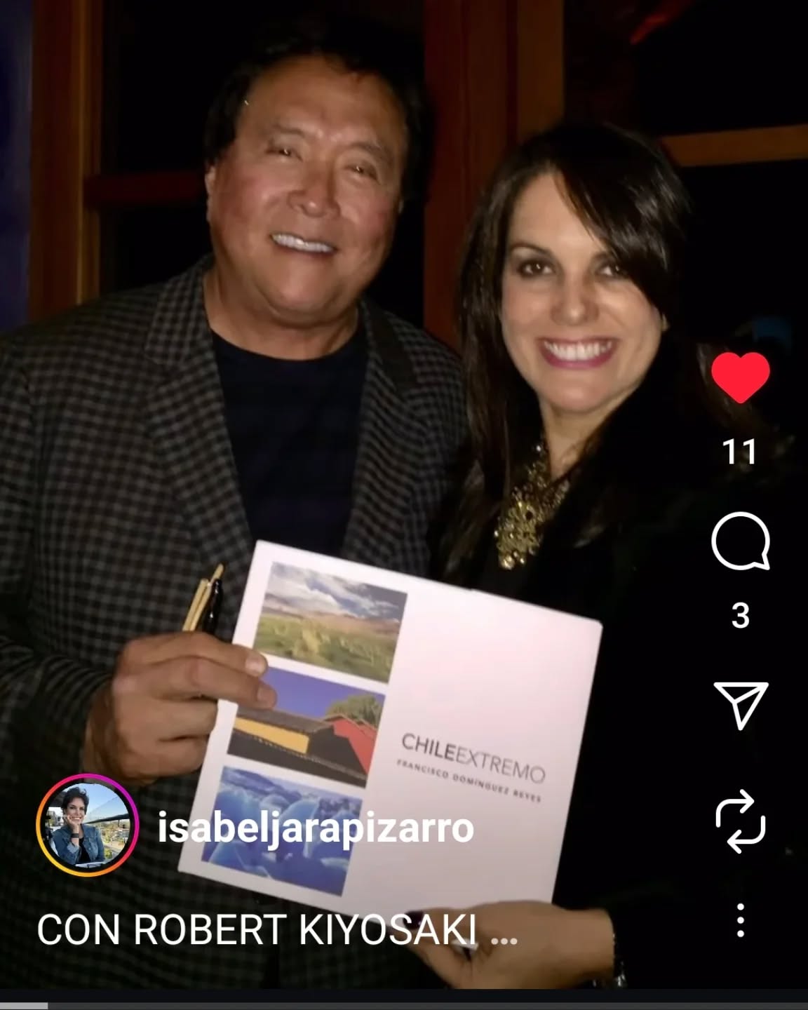 Chile Extremo, mi segundo libro de paisajes chilenos, fué un regalo que recibió Robert Kiyosaki, conocido autor del best seller de finanzas "Padre Rico, Padre Pobre", gracias a la gestión de @isabeljarapizarro hace unos años.
Gracias Isa, capaz que aún esté en la mesa de centro de Robert....@therealkiyosaki @therealkimkiyosaki